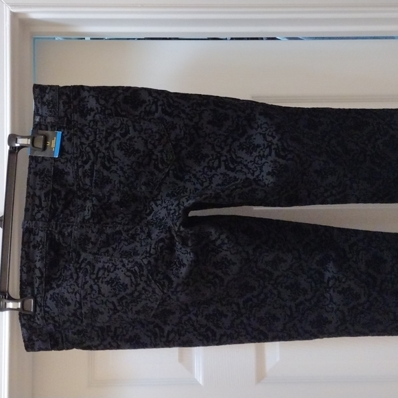 Buffalo Velvet embossed mid-rise Jeans - Picture 4 of 8